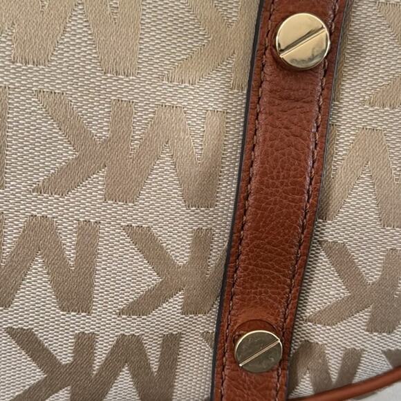 MICHAEL MICHAEL KORS BEDFORD BELTED MD SATCHEL BAG - Picture 12 of 14